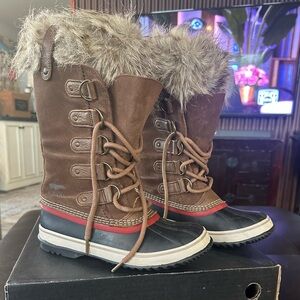 Sorel “Joan of Arctic Size 7
